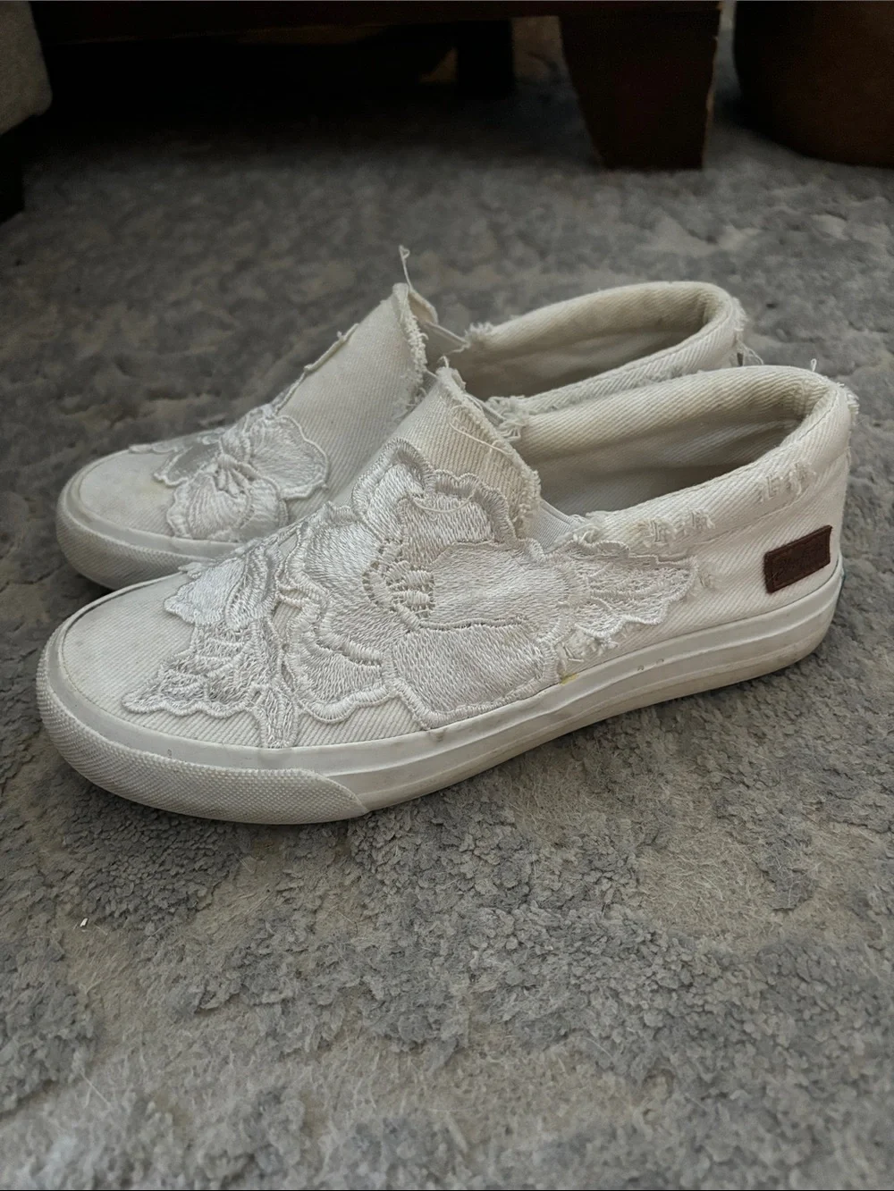 Women's Distressed Slip-On Sneakers with Floral Lace Appliqué in White